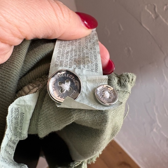 Zara Olive Army Green Frayed Patch
Work shirt button down mini Dress Sz M - Picture 12 of 16